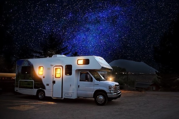 RV Camping trailer 5 pb