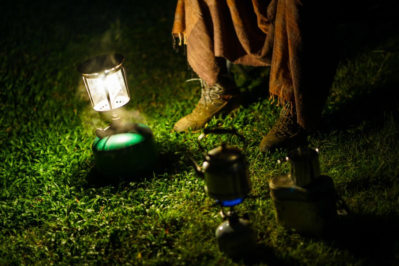 gas-lamp-hiking-boots-on-green | diy camping ideas