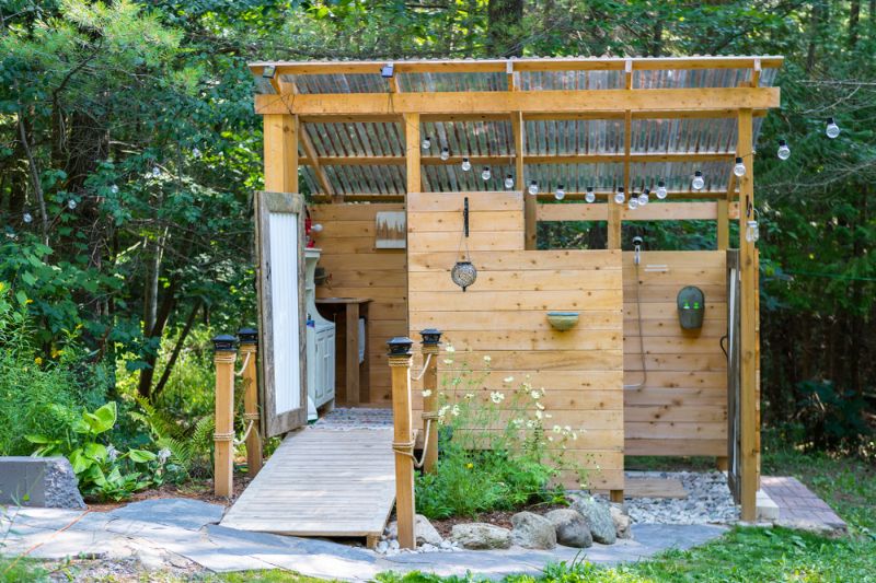 outdoor-shower-composting-toilet-stall-glamping | camping tips and hacks