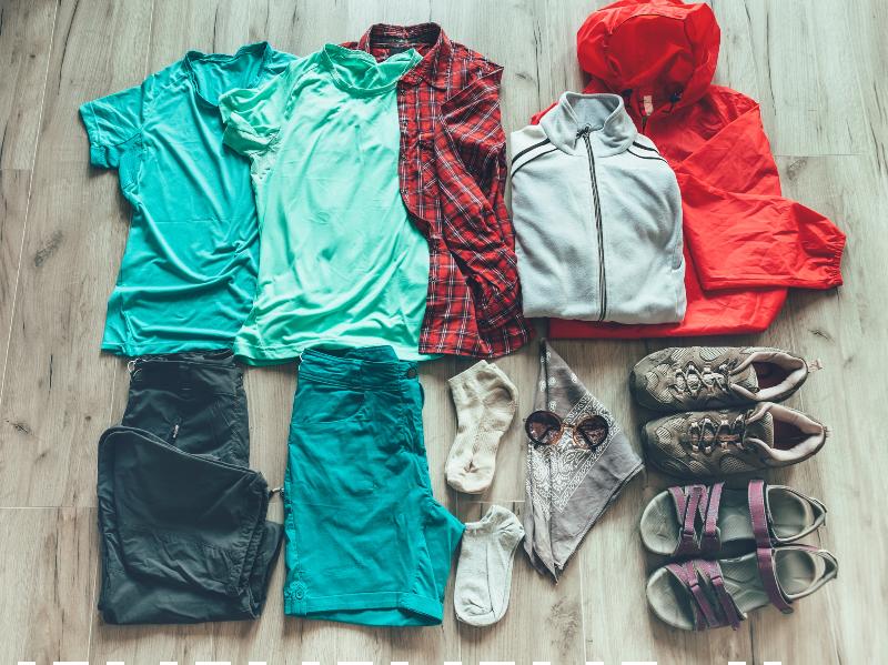 Set necessary clothes for hiking-Day Hiking Gear-SS