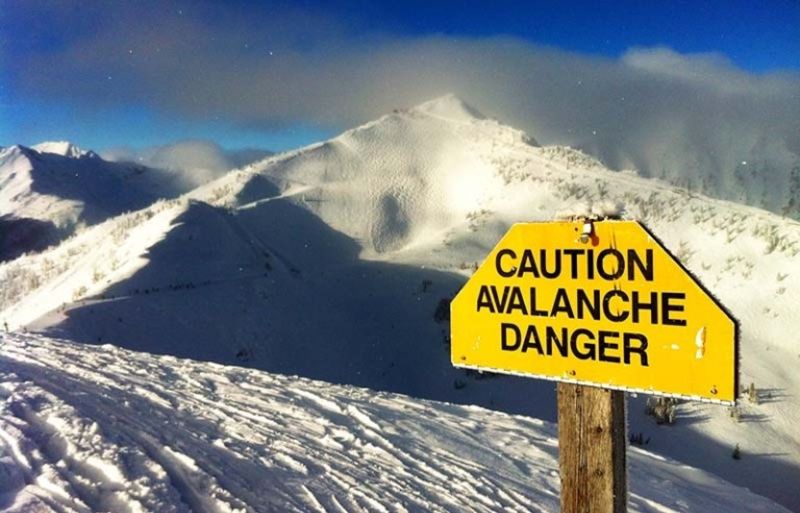 avalanche danger sign kicking horse ski | how to prepare for an avalanche